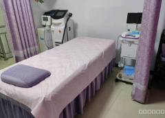 C13150店面转让  奇台县商业街华东古城新街附近