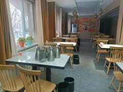 C13160位于昌吉市红星西路临街餐饮店低价急转