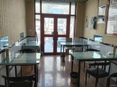 C13166位于阜康市新城花园一期临街商铺出租