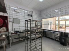 C13175位于昌吉市馕产业园区临街炸鸡店转让