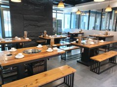 C13176位于呼图壁县西市南路临街火锅店转让