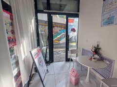 C13182新天润繁华商圈好位置餐饮店转让