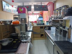 C13185位于昌吉市富友国际西门临街饮品店转让