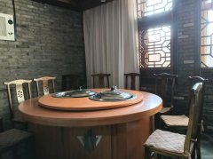 C13195位于五家渠贝鸟语诚小区附近餐饮店转让