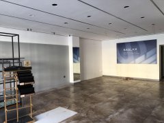 C13198呼图壁县园户村路粮城宾馆对面步行街左侧大门口旺铺