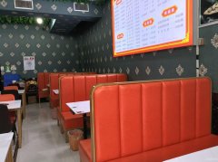 C13204位于五家渠君豪绿园东门临街快餐店转让