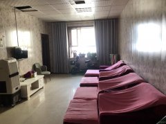 C13207店面转让  呼图壁县园临路迎宾馆对面足浴店