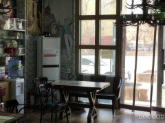 C13208商铺出租  呼图壁县皇城一号面向步行街