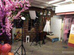 C13208商铺出租  呼图壁县皇城一号面向步行街