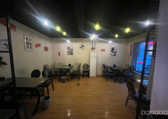 C13212位于昌吉市北京南路701家属院附近经营中小酒馆转