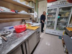 C13213柳州路路口30平餐厅转让