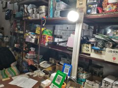 C13221昌吉市北京南路康丽家园临街五金建材店转让