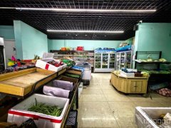 C13226喀什东路商圈小区大门口第二家生鲜超市转让