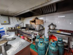 C13234九鼎对面120平餐厅转让