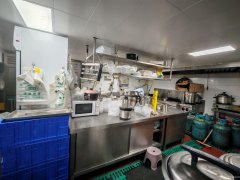 C13234九鼎对面120平餐厅转让