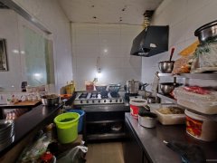 C13235荣和城2期40平餐厅转让