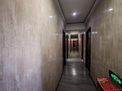 C13237阜康迎宾路十字路口400平宾馆转让