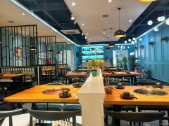 C13245位于昌吉市健康东路海棠天街附近餐饮店转让