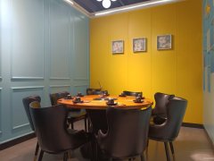 C13245位于昌吉市健康东路海棠天街附近餐饮店转让