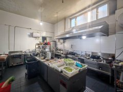 C13251河马泉新区紫云台小区160平餐厅转让