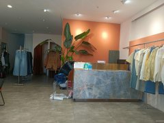 C13271位于阜康市华星小区附近服装店转让