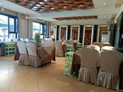 C13278位于五家渠市光明路附近餐饮店转让