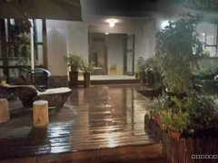 C13290出租：昌吉大剧院旁麦芽巷内中式双庭院可做民宿