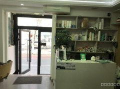 C13300店面转让  昌吉市健康东路东方广场附近