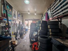 C13302天山区碱泉街80平轮胎店转让