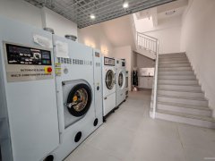 C13304东二环都市果岭150平干洗店转让