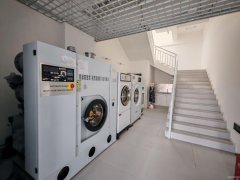 C13304东二环都市果岭150平干洗店转让