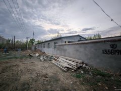 C13305阜康职业中专旁边路北250平厂房出租