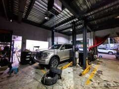 C13307迎宾路繁华商圈经营中汽车服务中心转让