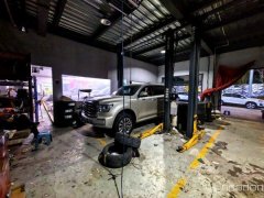 C13307迎宾路繁华商圈经营中汽车服务中心转让