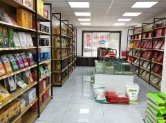 C13311位于昌吉市延安南路荣发市场附近烟酒副食品店转让