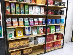 C13311位于昌吉市延安南路荣发市场附近烟酒副食品店转让