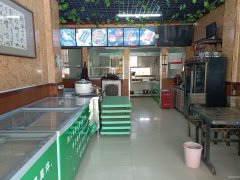 C13312位于阜康市元森国际西门餐饮店转让