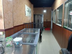 C13312位于阜康市元森国际西门餐饮店转让