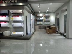 C13320位于昌吉市青年北路隆源超市附近临街店面转让