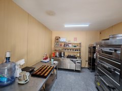 C13322青年路好家乡附近55平蛋糕店转让