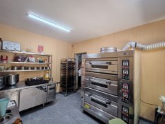 C13322青年路好家乡附近55平蛋糕店转让