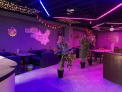 C13324出租昌吉富友国际东门二楼南夜音乐餐吧
