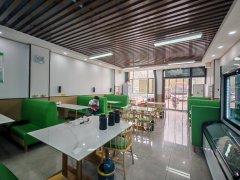 C13332阜康阜华景源100平餐厅转让