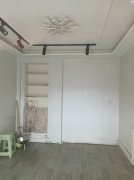 C13334位于延安南路飞马商圈临街旺铺出租