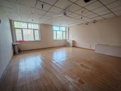 C13336阜康一小对面三楼110平商铺出租