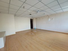 C13336阜康一小对面三楼110平商铺出租