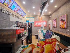 C13335呼图壁东风大街49平饮品店转让