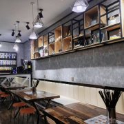 C12861位于昌吉市宁边西路市医院附近快餐店转让