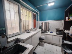 C13350米东区稻香南路60平椒麻鸡店转让