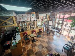 C13371呼图壁皇城一号140平婚纱摄影店转让或出租